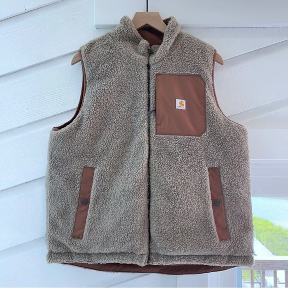 Carhartt Women’s Reversible Montana Vest Relaxed Fit Insulated Nutmeg Brown - Picture 2 of 8